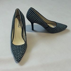 NWOT Bonnibel-Black Studded Heels